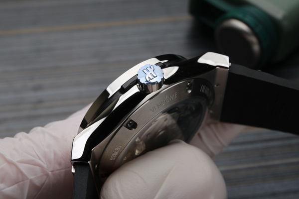 ウブロコピー時計角部分ディテール